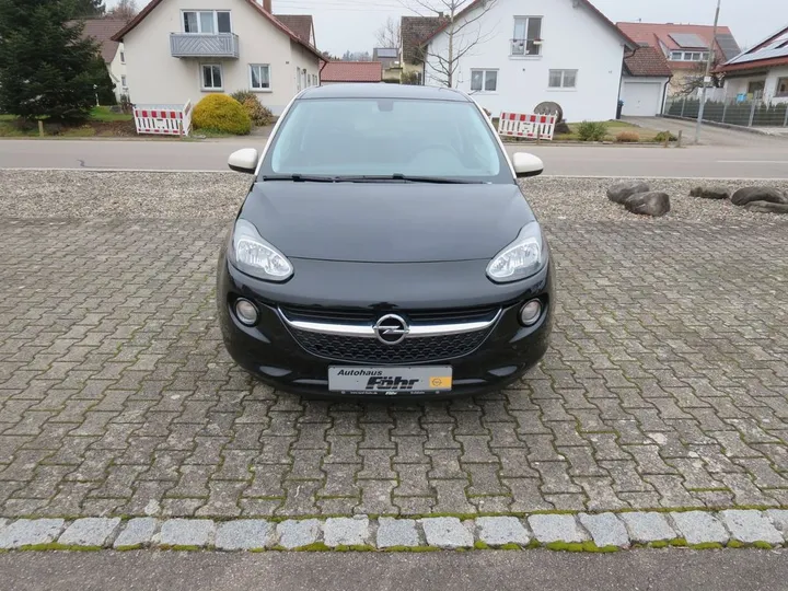 Opel Adam
