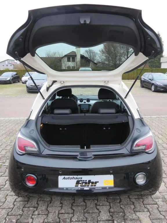 Opel Adam