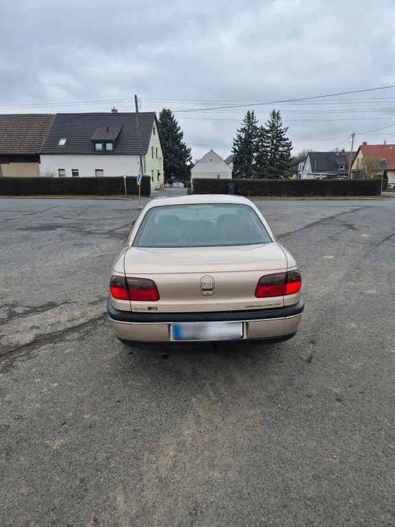 Opel Omega