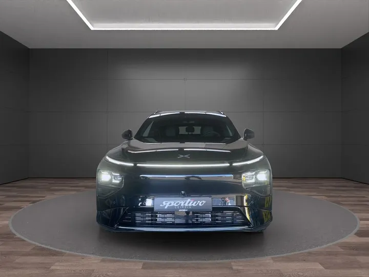 XPENG G9