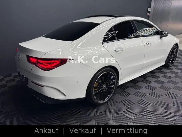 Mercedes-Benz CLA 200