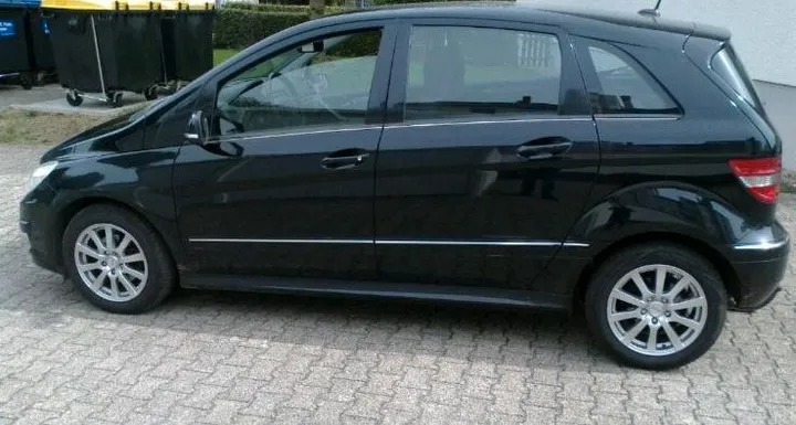 Mercedes-Benz B 170
