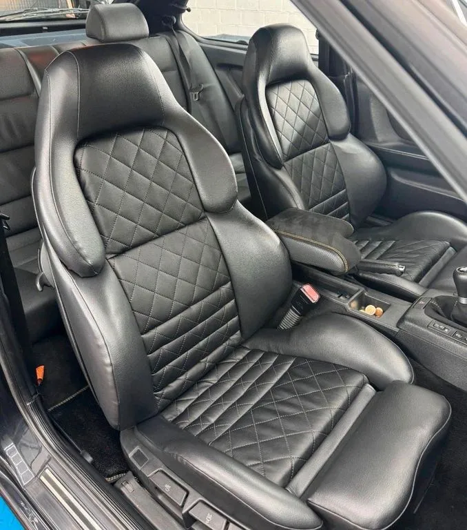 BMW 323
