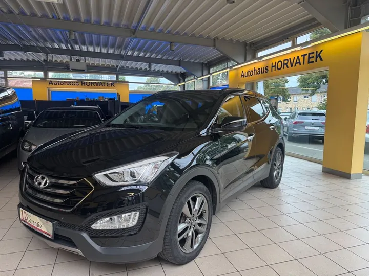 Hyundai SANTA FE