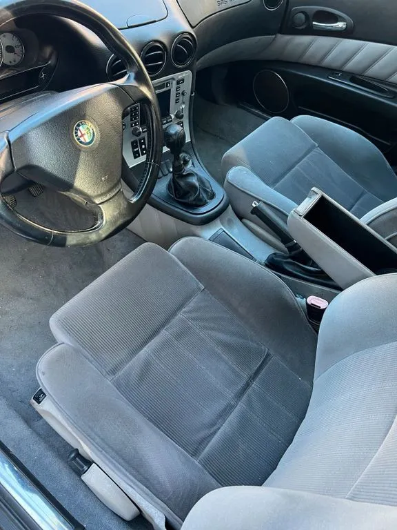 Alfa Romeo 166