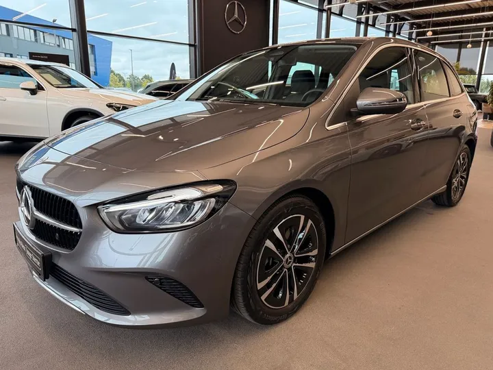 Mercedes-Benz B 200
