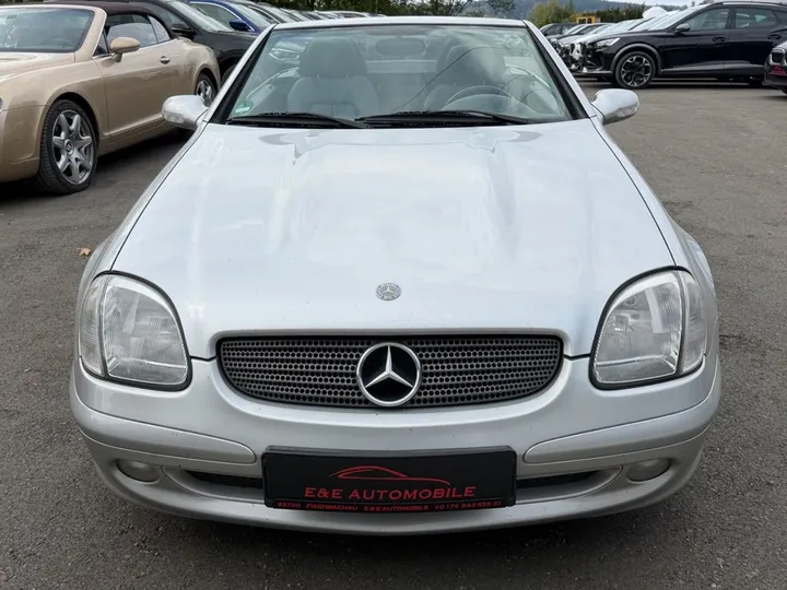 Mercedes-Benz SLK 200