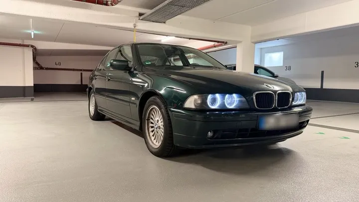 BMW 530
