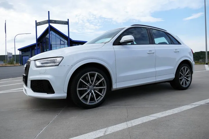 Audi RSQ3