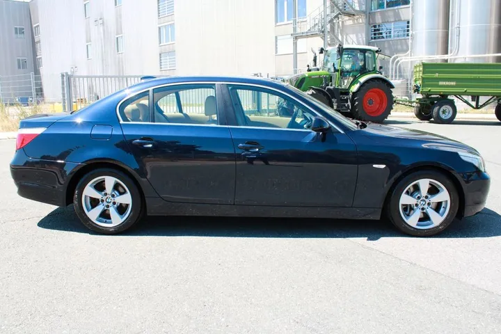 BMW 545