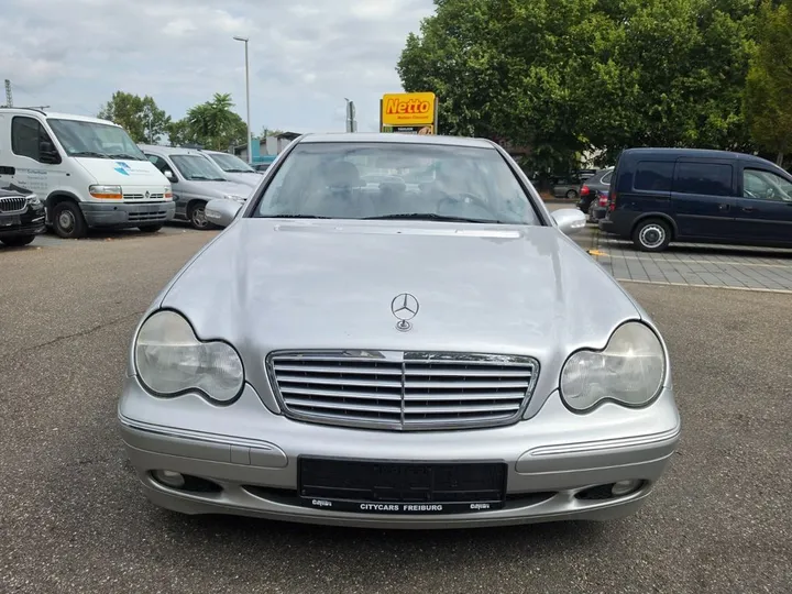 Mercedes-Benz C 200