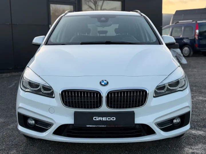 BMW 220