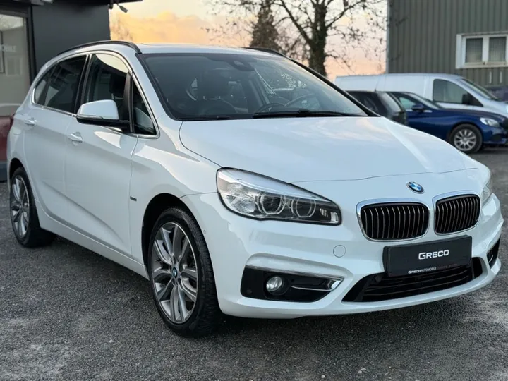 BMW 220