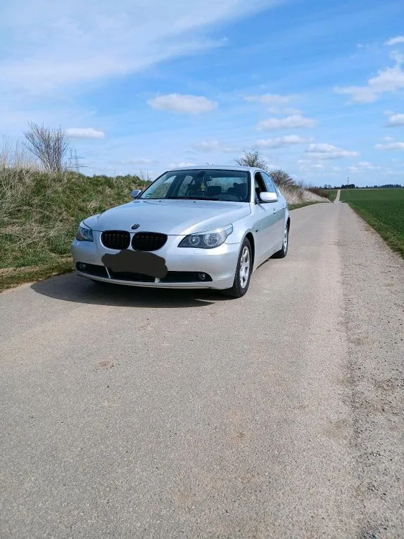 BMW 225