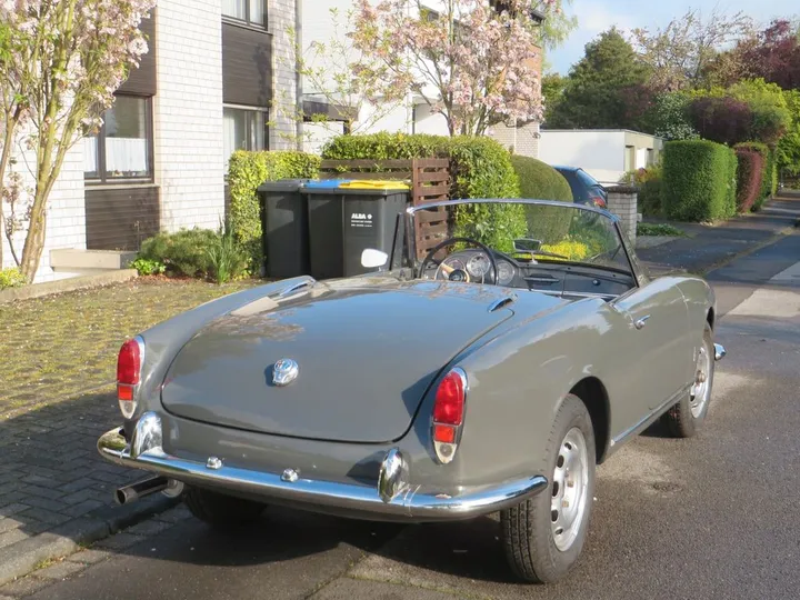 Alfa Romeo Spider