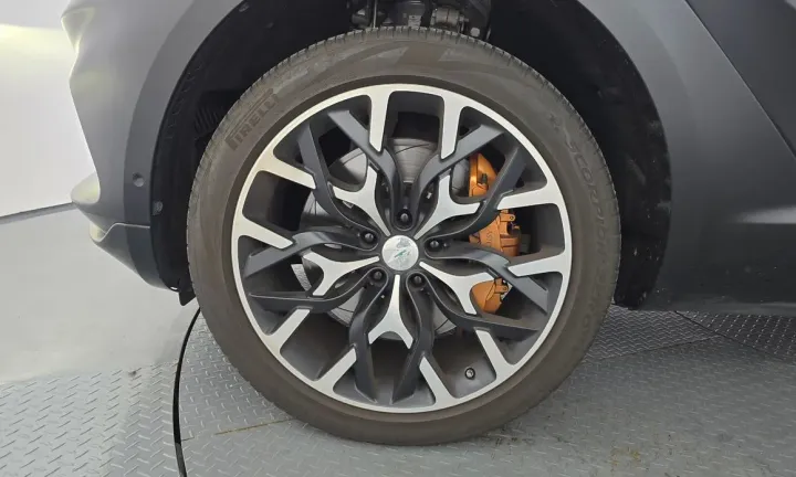 Astonmartin DBX