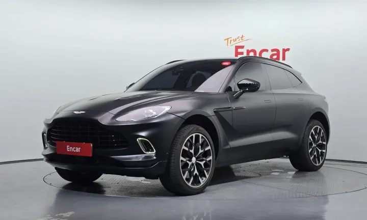 Astonmartin DBX