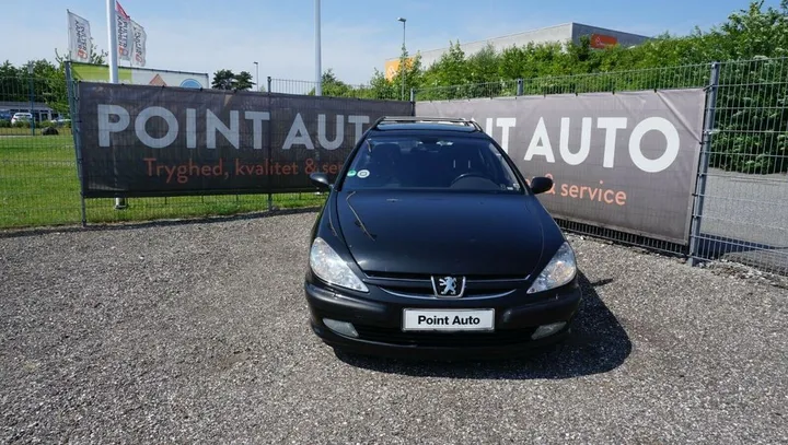 Peugeot 607