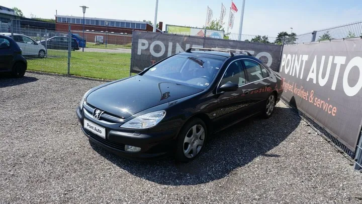 Peugeot 607