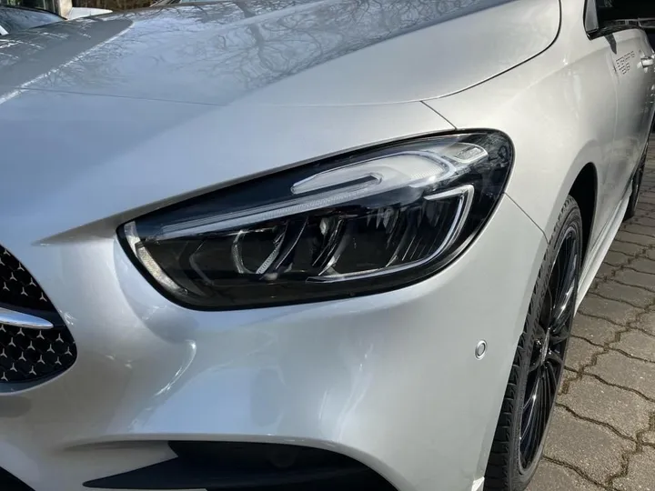 Mercedes-Benz B 250