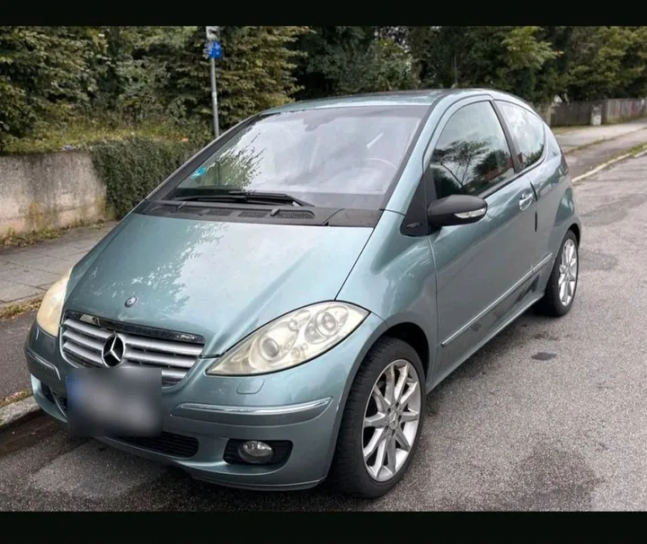 Mercedes-Benz A 200