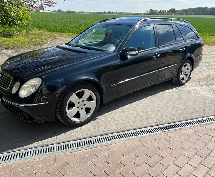 Mercedes-Benz E 500