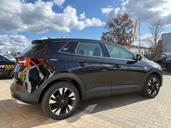 Opel Grandland (X)