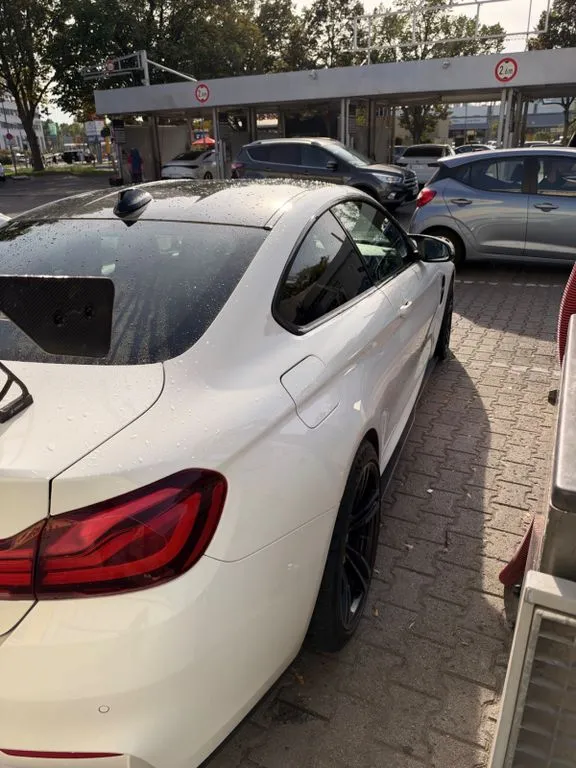 BMW M4