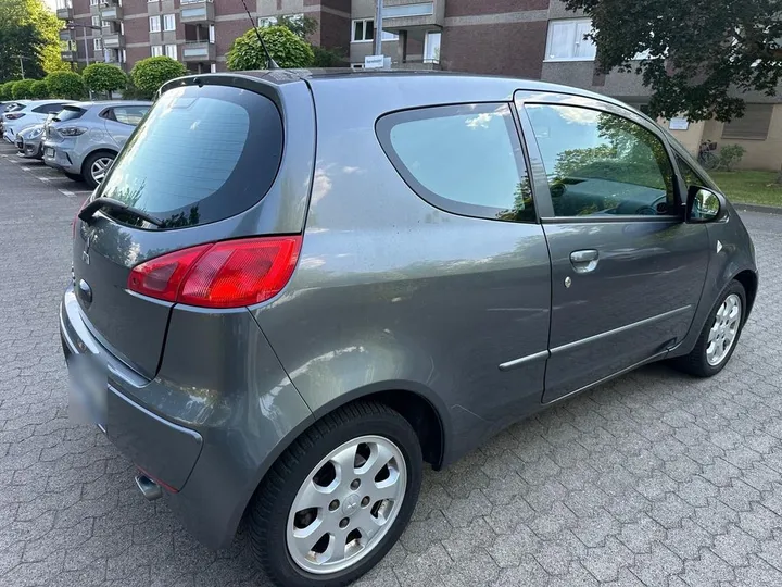 Mitsubishi Colt