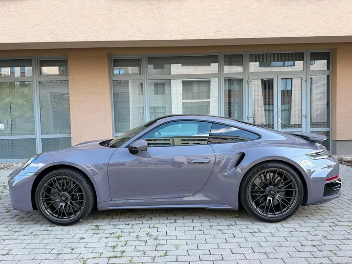 Porsche 992