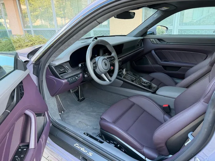 Porsche 992