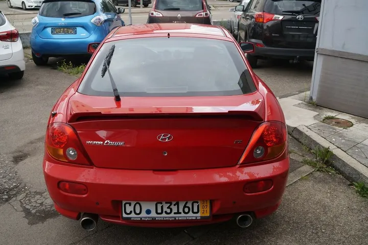 Hyundai Coupe
