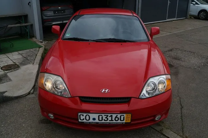 Hyundai Coupe