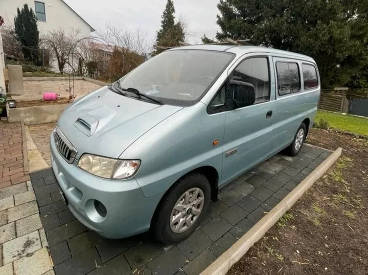 Hyundai H-1