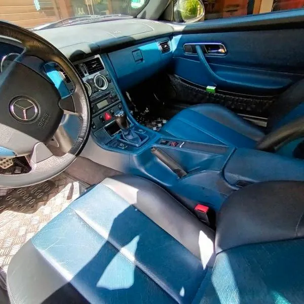 Mercedes-Benz SLK 230