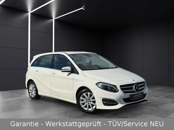 Mercedes-Benz B 180