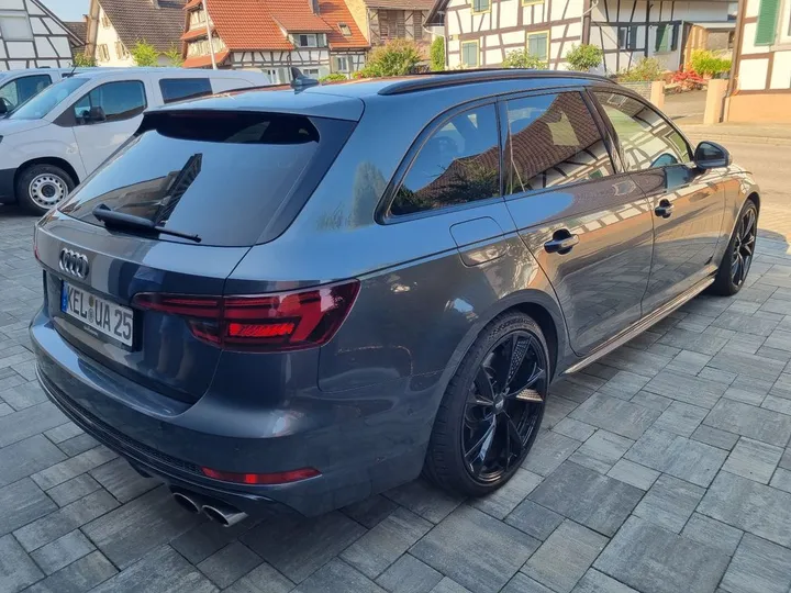 Audi S4