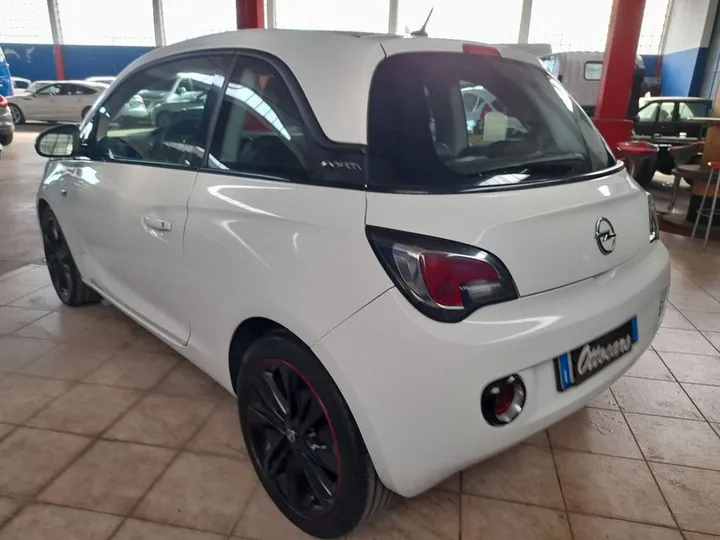 Opel Adam