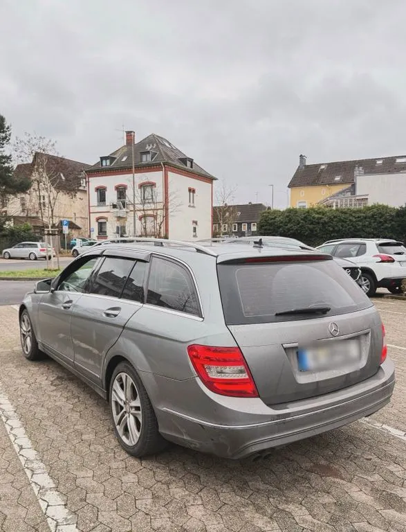 Mercedes-Benz C 200