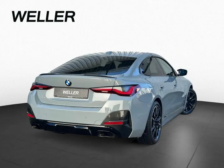 BMW M440
