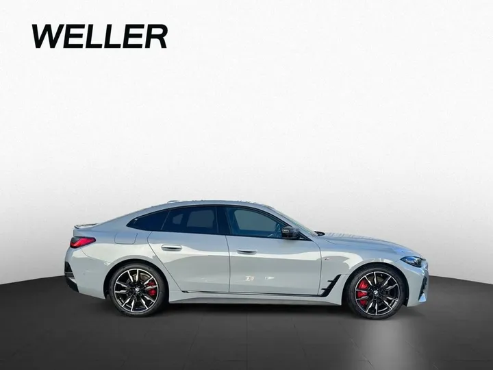 BMW M440