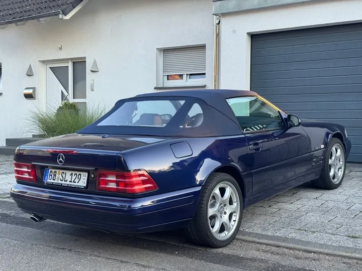 Mercedes-Benz SL 320