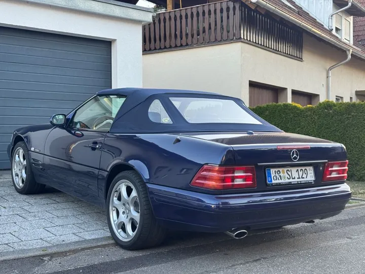 Mercedes-Benz SL 320