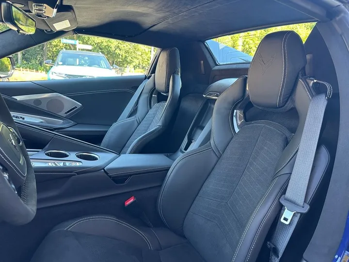 Corvette C8