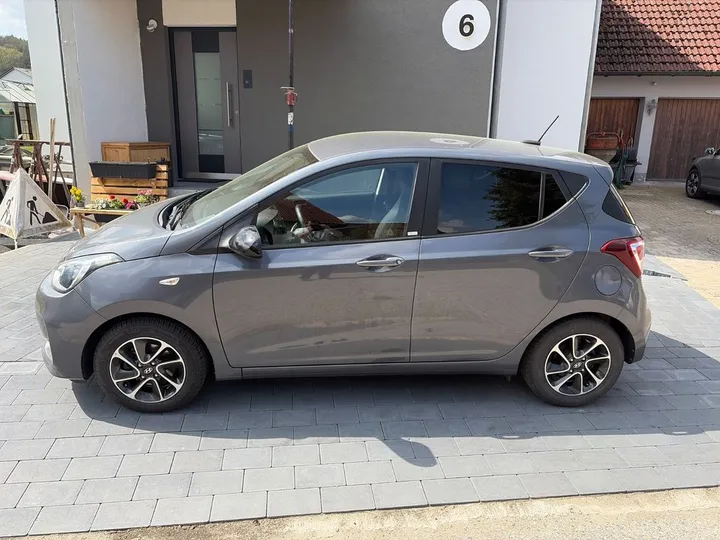 Hyundai i10