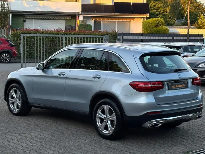 Mercedes-Benz GLC 220