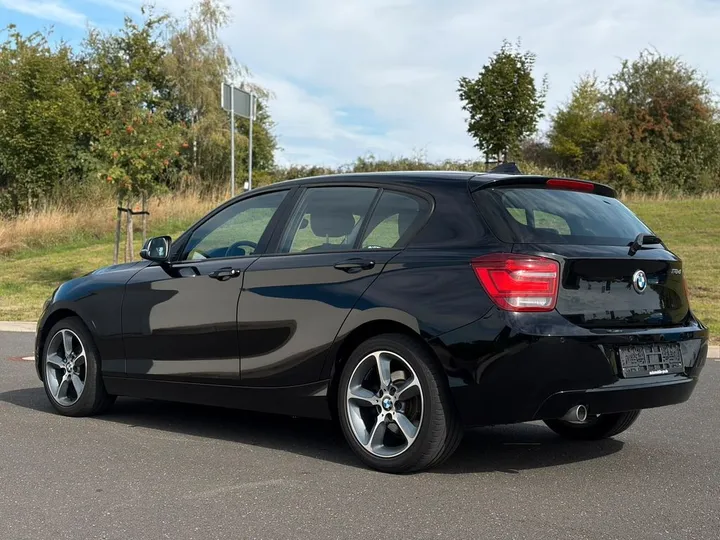 BMW 118