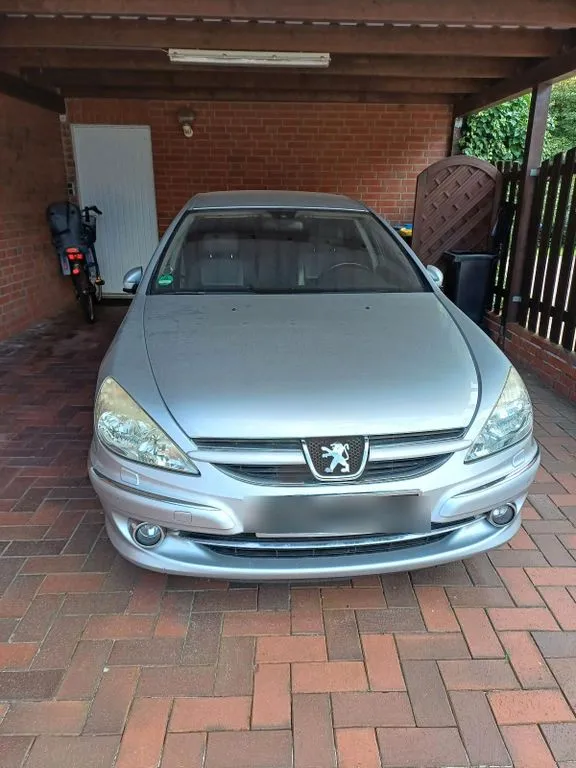 Peugeot 607