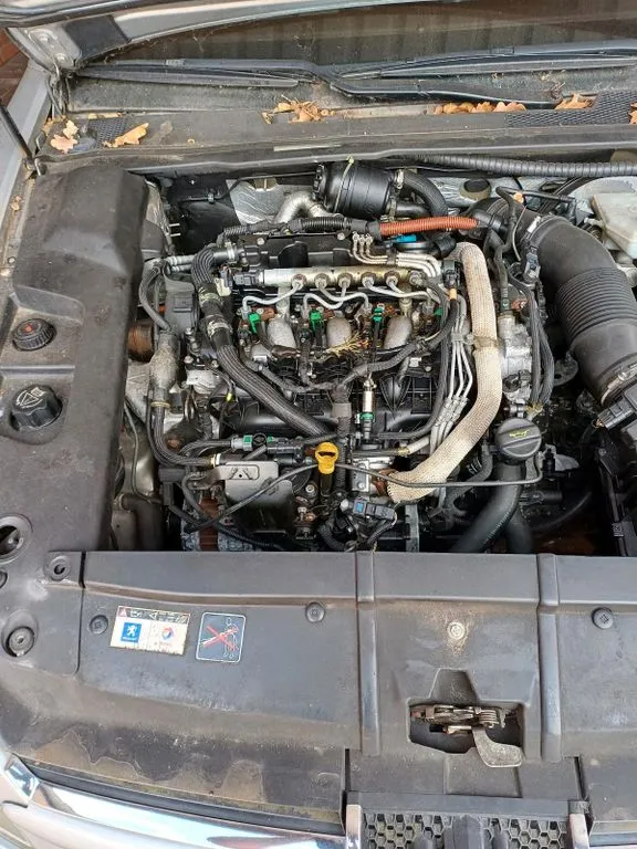 Peugeot 607