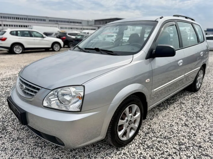 Kia Carens